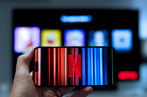 How to shift users’ focus from social media to video platforms